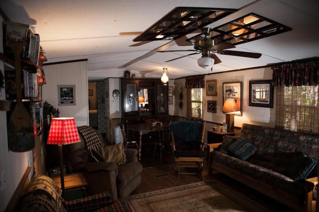 Wolf Creek Farm B&B And Motorcycle Manor At Wolf Creek Farm, Llc Ararat ภายนอก รูปภาพ