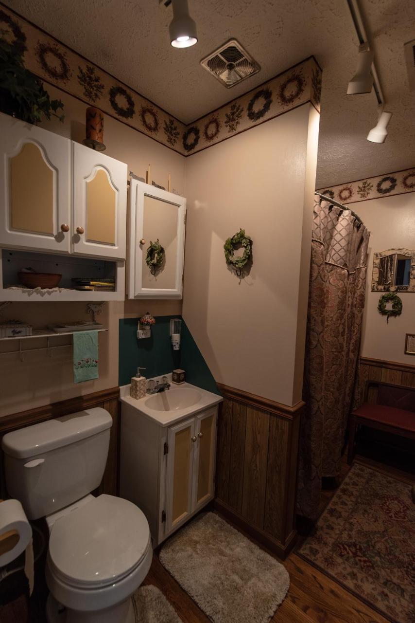Wolf Creek Farm B&B And Motorcycle Manor At Wolf Creek Farm, Llc Ararat ภายนอก รูปภาพ